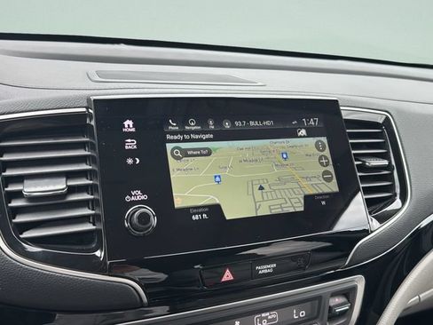 Certified 2022 Honda Pilot Touring image 30