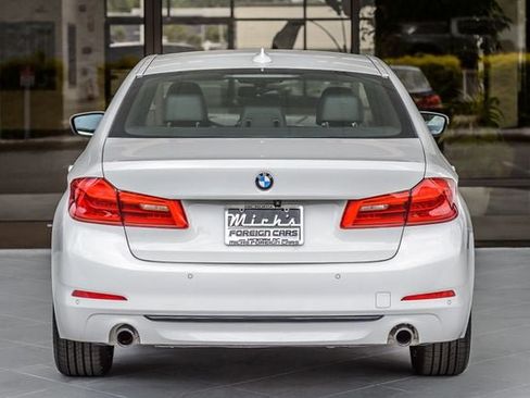 Used 2019 BMW 530i w/ Convenience Package RWD image 8