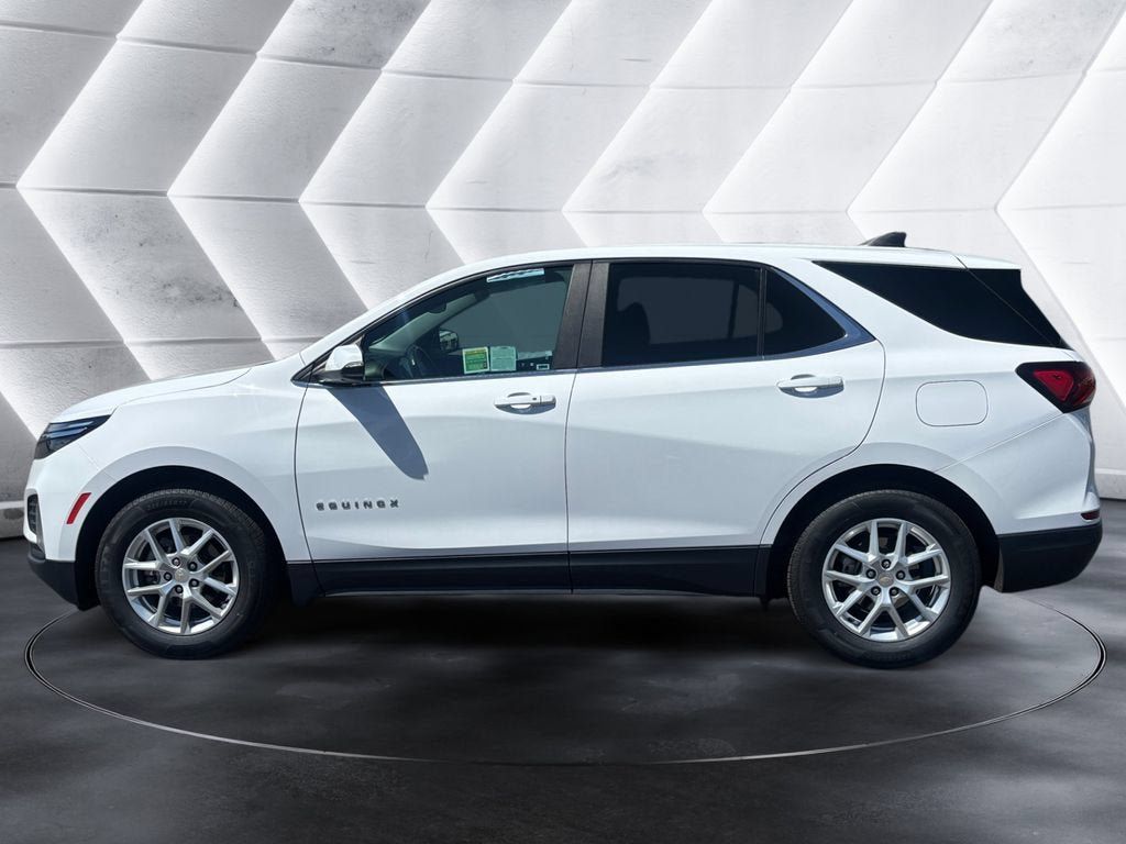 Certified 2024 Chevrolet Equinox LT FWD image 2