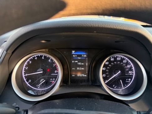 Used 2024 Toyota Camry LE FWD image 11