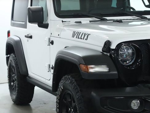 Used 2022 Jeep Wrangler Willys image 8