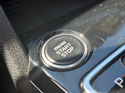 Used 2023 Kia Sportage EX AWD/4WD image 34