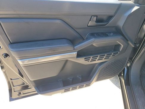 New 2026 Toyota Tacoma SR5 w/ SR5 Upgrade Package RWD image 19
