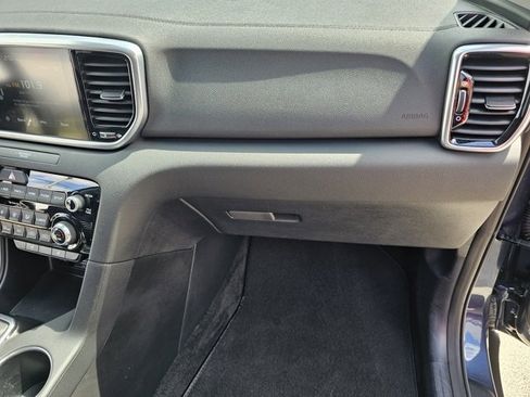 Used 2022 Kia Sportage EX image 22