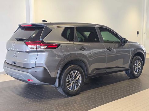 Used 2023 Nissan Rogue S AWD/4WD image 7