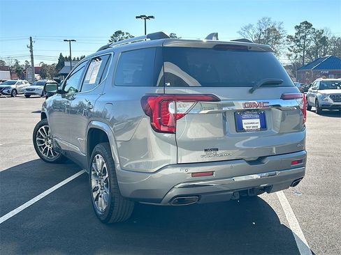 Used 2023 GMC Acadia Denali w/ Denali Ultimate Package image 6