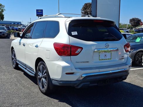 Used 2018 Nissan Pathfinder Platinum AWD/4WD image 6