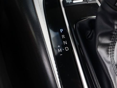 Used 2025 Toyota Corolla SE image 34