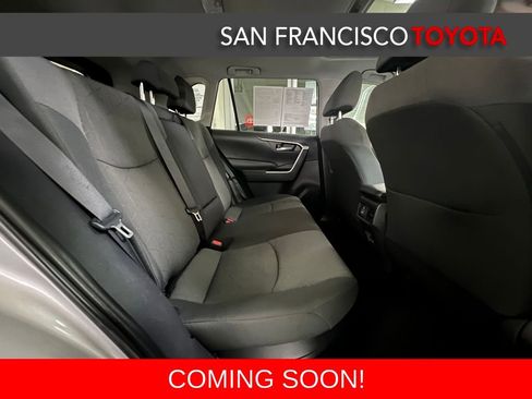 Used 2019 Toyota RAV4 XLE image 17