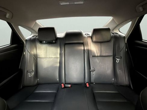 Used 2018 Toyota Avalon XLE Plus image 23