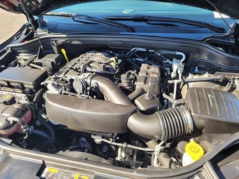 Used 2025 Dodge Durango GT image 30