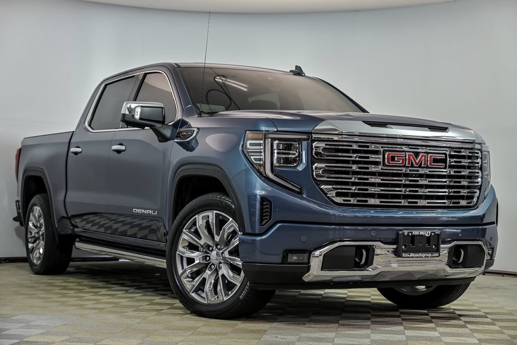 Used 2025 GMC Sierra 1500 Denali w/ Denali Reserve Package AWD/4WD image 1