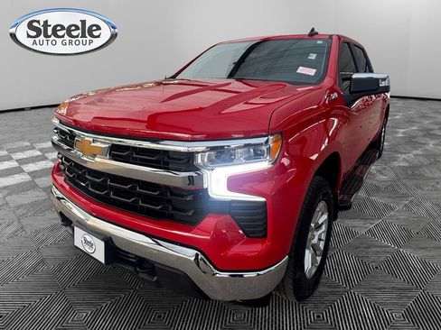 Used 2024 Chevrolet Silverado 1500 LT w/ Z71 Off-Road Package image 1