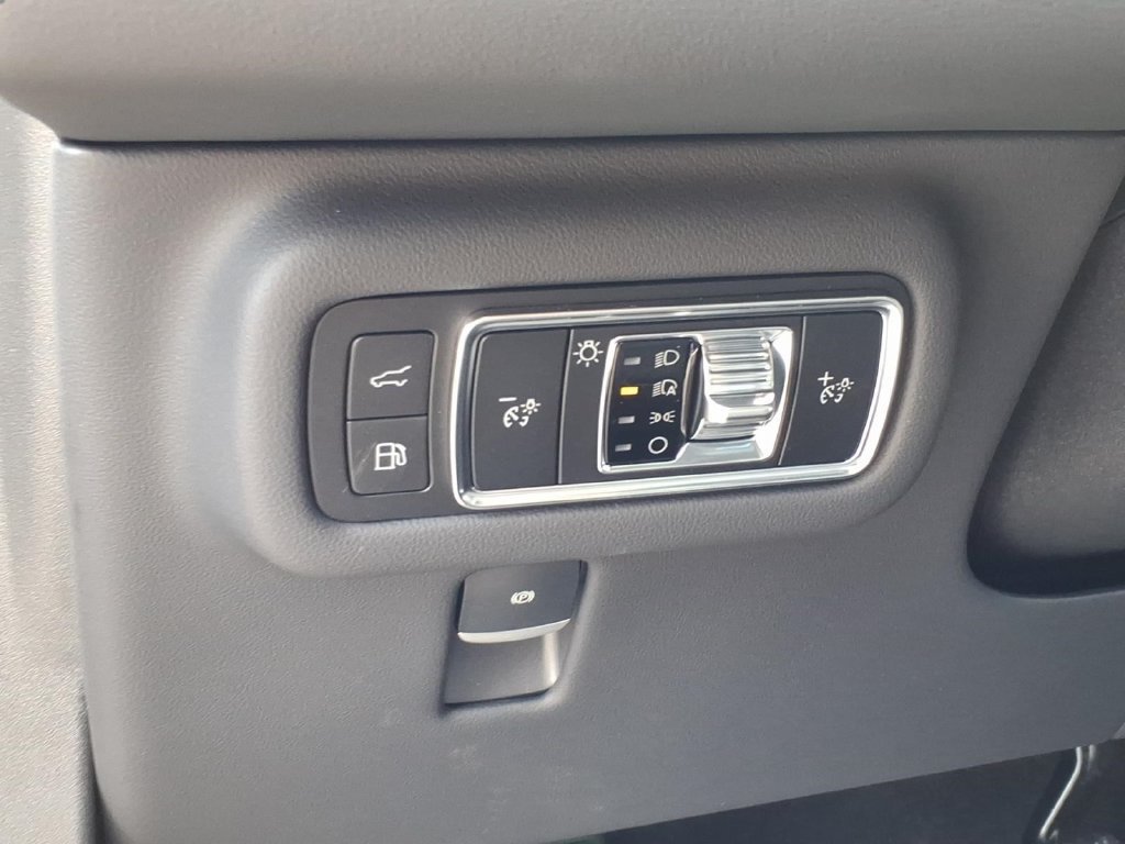New 2026 Lincoln Nautilus Reserve w/ Jet Appearance Package AWD/4WD image 18