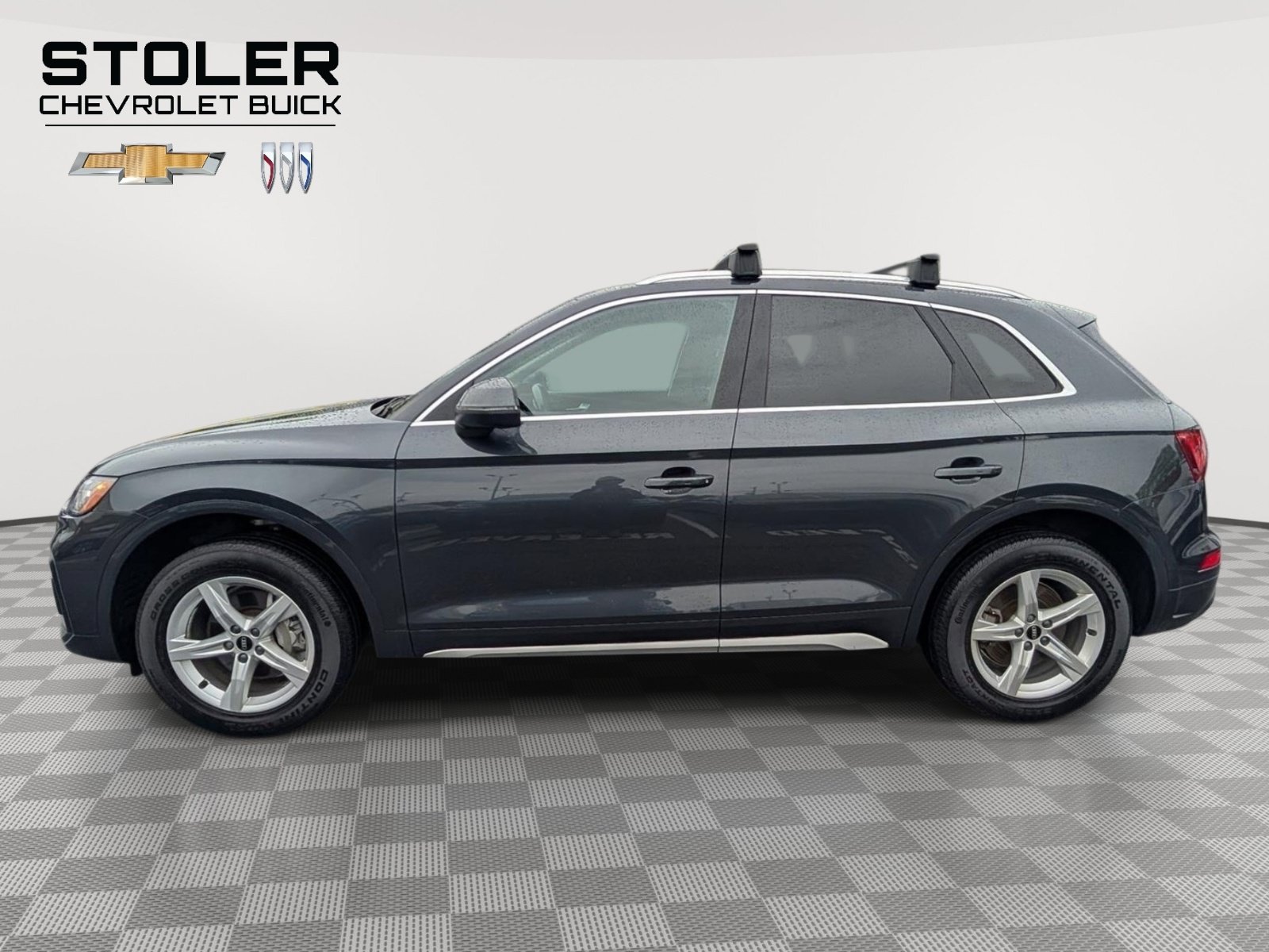 Used 2023 Audi Q5 2.0T Premium w/ Convenience Package AWD/4WD image 2