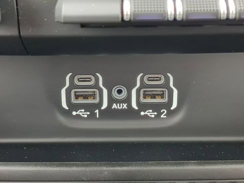 Used 2022 RAM 2500 Big Horn w/ Level C Equiment Group image 23