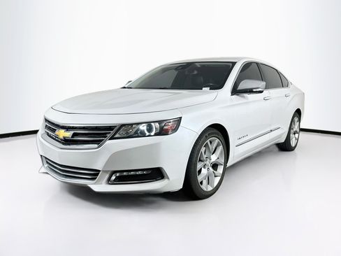 Used 2015 Chevrolet Impala LTZ FWD image 3