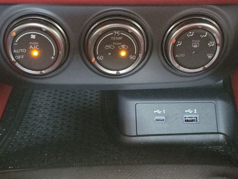 Used 2024 Nissan Z Performance w/ Floor Mat Package RWD image 23