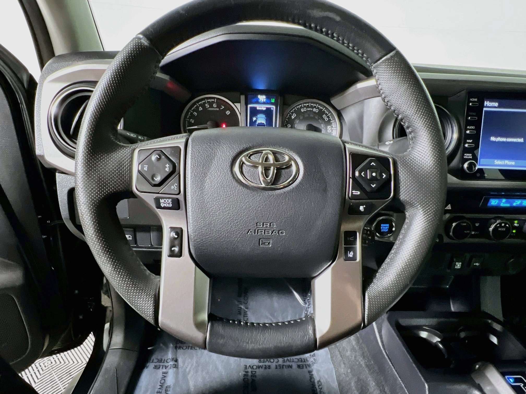 Used 2023 Toyota Tacoma SR5 w/ Technology Package RWD image 18