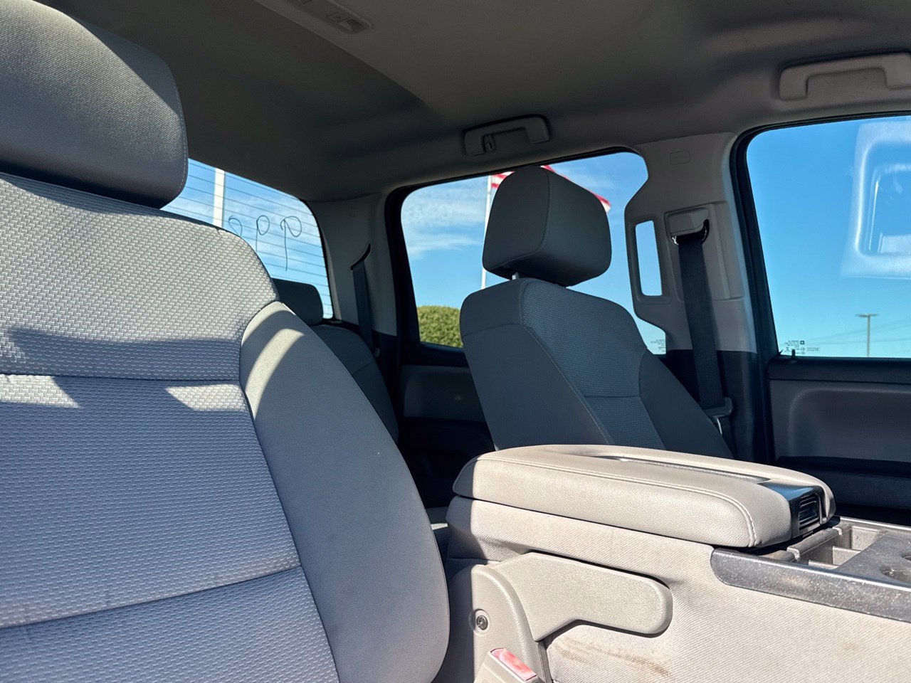 Used 2018 Chevrolet Silverado 1500 Custom w/ Custom Convenience Package RWD image 36