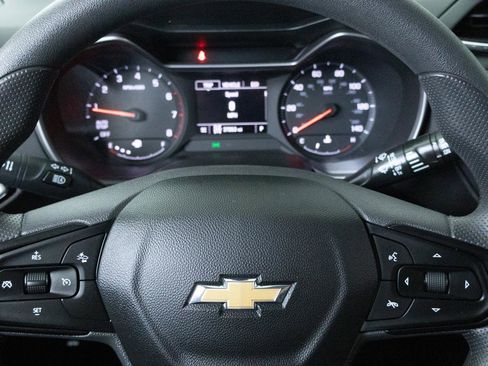 Used 2023 Chevrolet TrailBlazer LS AWD/4WD image 16
