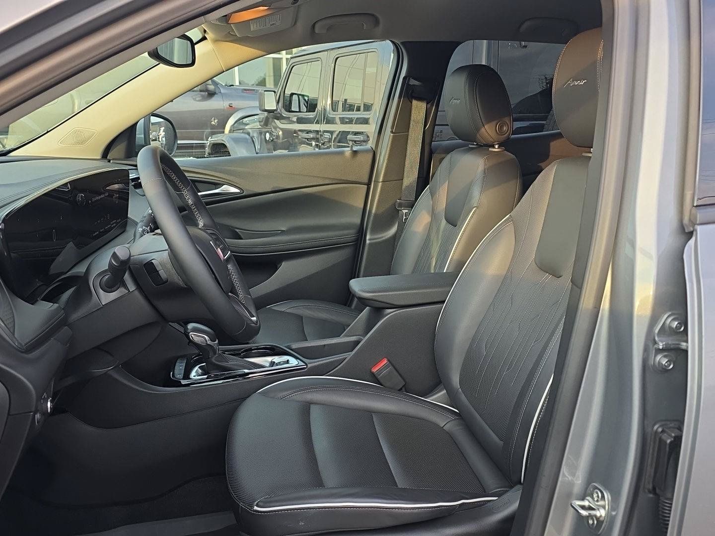 Used 2024 Buick Encore GX Avenir w/ Avenir Convenience Package FWD image 13