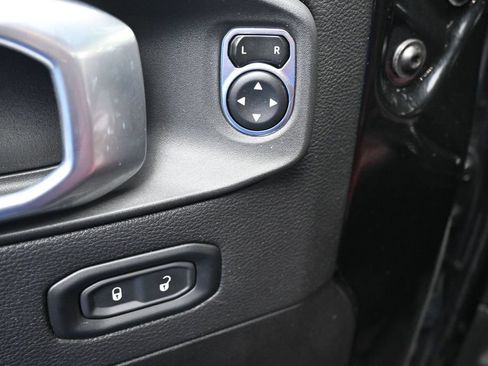 Used 2023 Jeep Wrangler Unlimited Rubicon 4xe AWD/4WD image 11