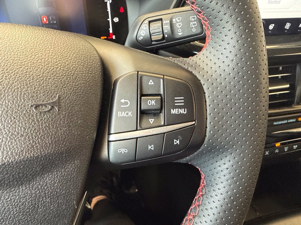 Used 2023 Ford Escape ST-Line w/ Tech Pack #1 AWD/4WD image 18