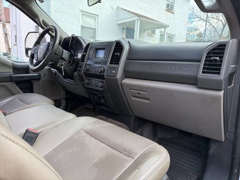 Used 2020 Ford F450 XL w/ Power Equipment Group image 8