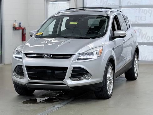Used 2013 Ford Escape Titanium w/ Parking Technology Pkg AWD/4WD image 3