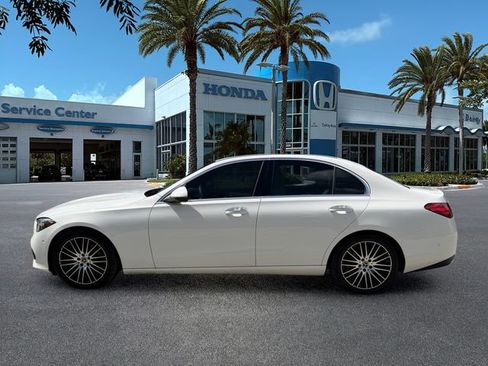Used 2023 Mercedes-Benz C 300 4MATIC Sedan image 5