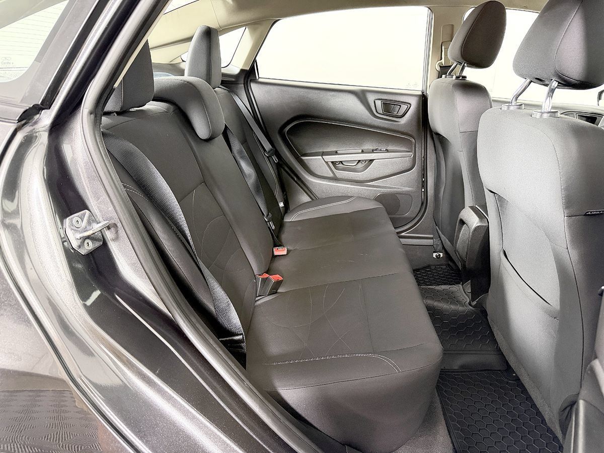 Used 2018 Ford Fiesta SE FWD image 41