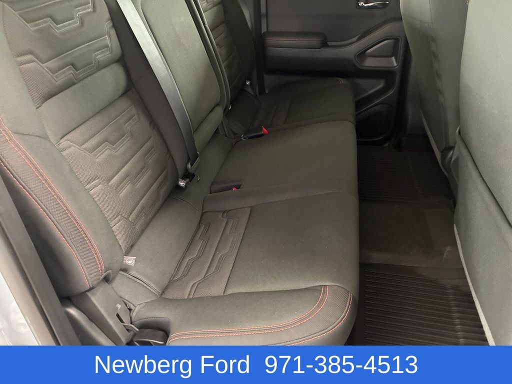 Used 2024 Nissan Frontier PRO-4X w/ Technology Package AWD/4WD image 32