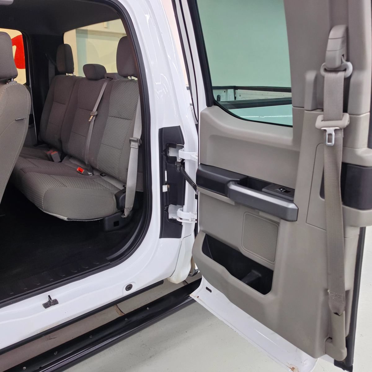 Used 2018 Ford F150 XLT w/ Trailer Tow Package AWD/4WD image 31