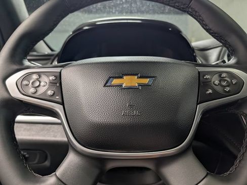 Used 2023 Chevrolet Traverse LT w/ LT Premium Package AWD/4WD image 23