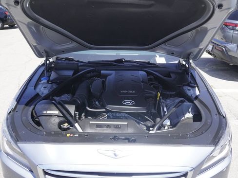 Used 2016 Hyundai Genesis 3.8 RWD image 34