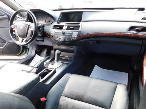 Used 2011 Honda Crosstour EX-L image 25