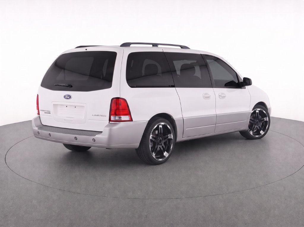 Used 2004 Ford Freestar Limited FWD image 4