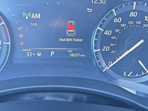 Used 2021 Toyota Highlander XLE image 16