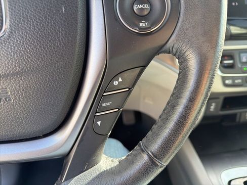 Used 2016 Honda Pilot EX-L image 12