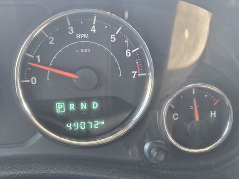 Used 2018 Jeep Wrangler Unlimited Rubicon w/ Connectivity Group image 22