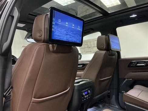 New 2026 Chevrolet Tahoe High Country AWD/4WD image 22