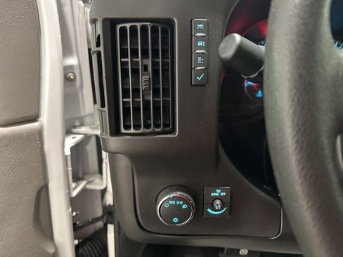 Used 2024 Chevrolet Express 2500 w/ Driver Convenience Package image 16