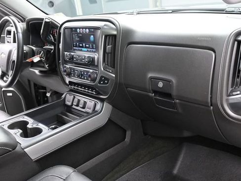 Used 2018 Chevrolet Silverado 1500 LTZ Z71 w/ LTZ Plus Package AWD/4WD image 29