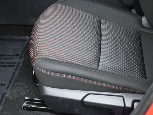 New 2026 Nissan Sentra SR w/ Floor Mat Package FWD image 15