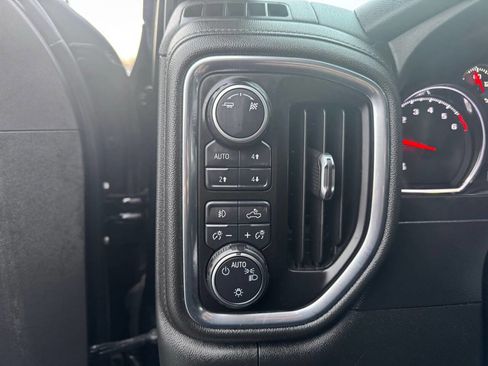 Used 2019 Chevrolet Silverado 1500 RST image 13