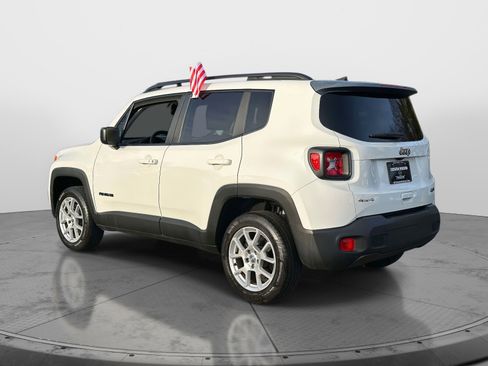 Used 2022 Jeep Renegade Latitude image 5
