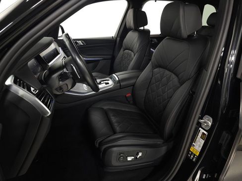 Used 2023 BMW X5 xDrive40i w/ M Sport Package image 17