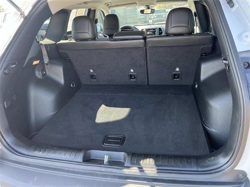 Used 2019 Jeep Cherokee Trailhawk w/ Cold Weather Group image 8