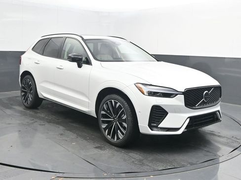 New 2026 Volvo XC60 B5 Ultra w/ Protection Package Premier image 9